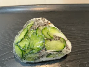 きゅうり　おにぎり　塩昆布